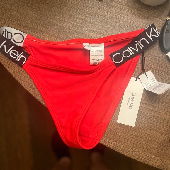 Brand new bathing suit with tags Calvin Klein swimwear - Picture 5 of 8